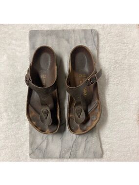 Birkenstock Gizeh Brown Leather Thong Sandals Size 38 7.5 Regular Width